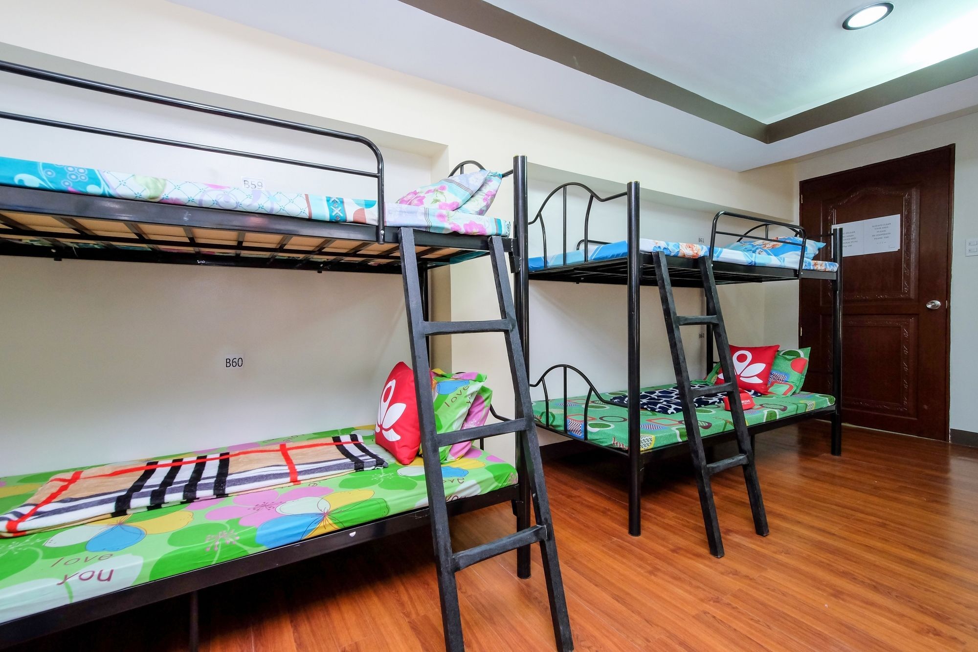 Zen Hostel Quirino Ave. Malate マニラ市 エクステリア 写真