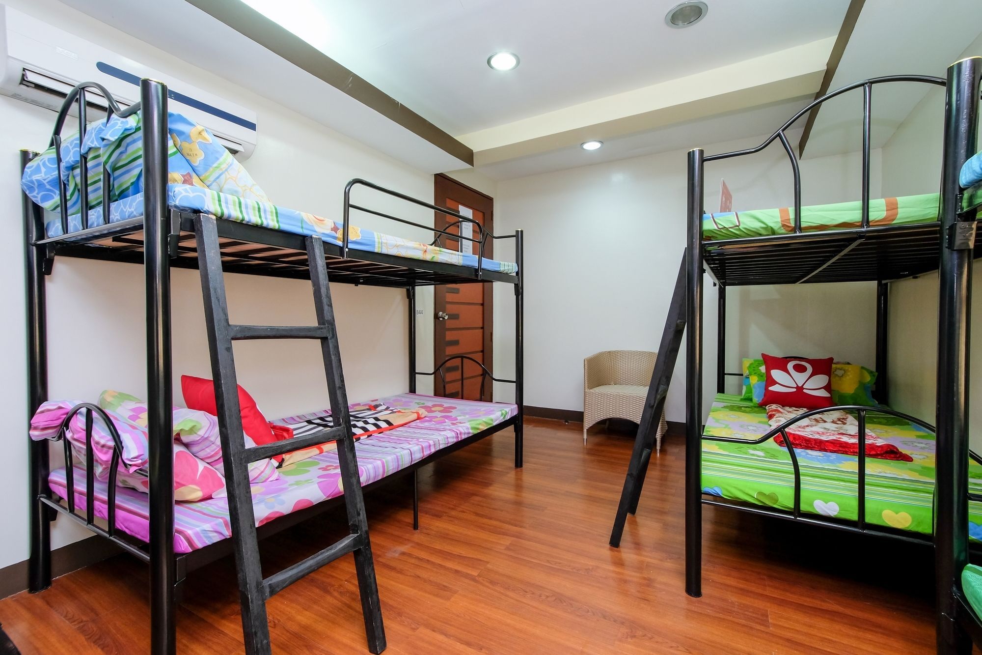 Zen Hostel Quirino Ave. Malate マニラ市 エクステリア 写真