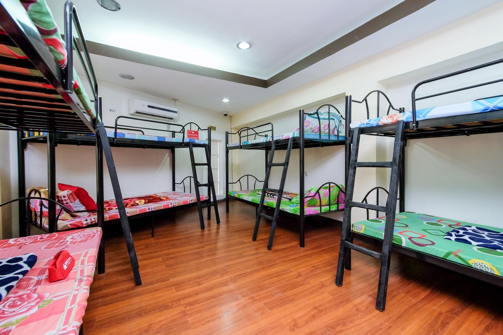 Zen Hostel Quirino Ave. Malate マニラ市 エクステリア 写真